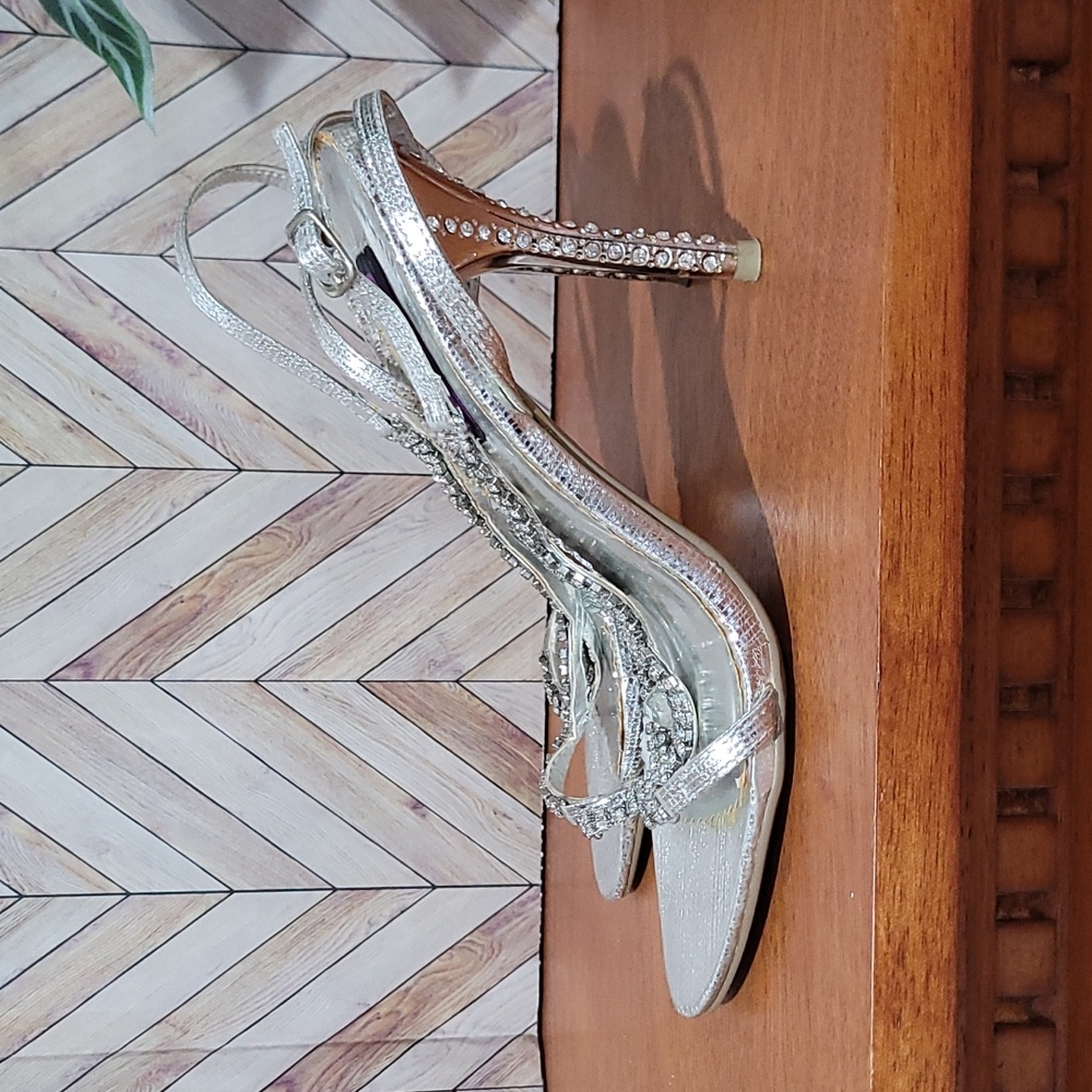CLEOPATRA Silver Rhinestones Embedded 4 inch Strappy Heels Size 6.5 - Picture 6 of 9
